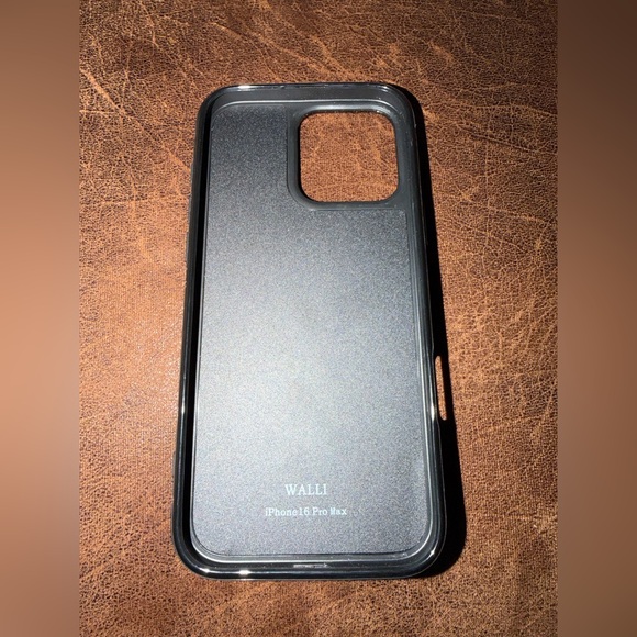 iPhone 16 pro max Walli case - Picture 3 of 3